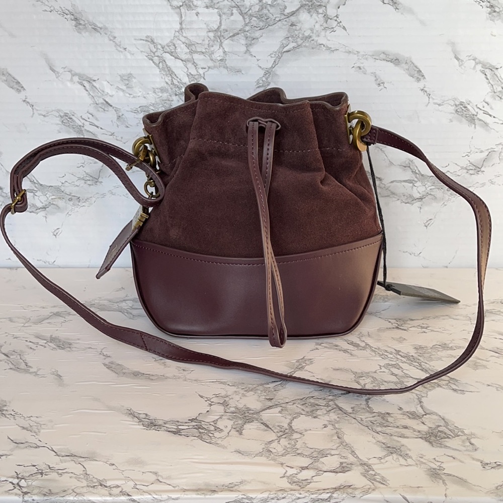 ZAC POSEN BURGUNDY BUCKET BAG WITH GOLD  HARDWARE AND CROSSBODY STRAP NWT
